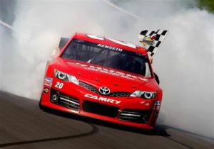 matt-kenseth-checkered-flag-kansas2