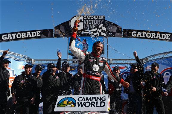 Read more about the article Camping World | Historic First Career Victory For Darrell Wallace Jr. At Martinsville Speedway