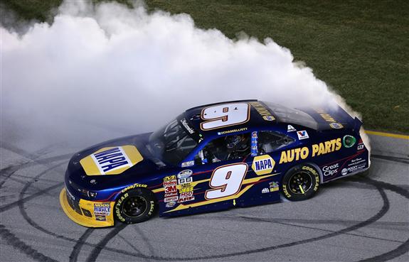 Read more about the article Nationwide | Rookie Chase Elliott nabs third win of the season at Chicagoland