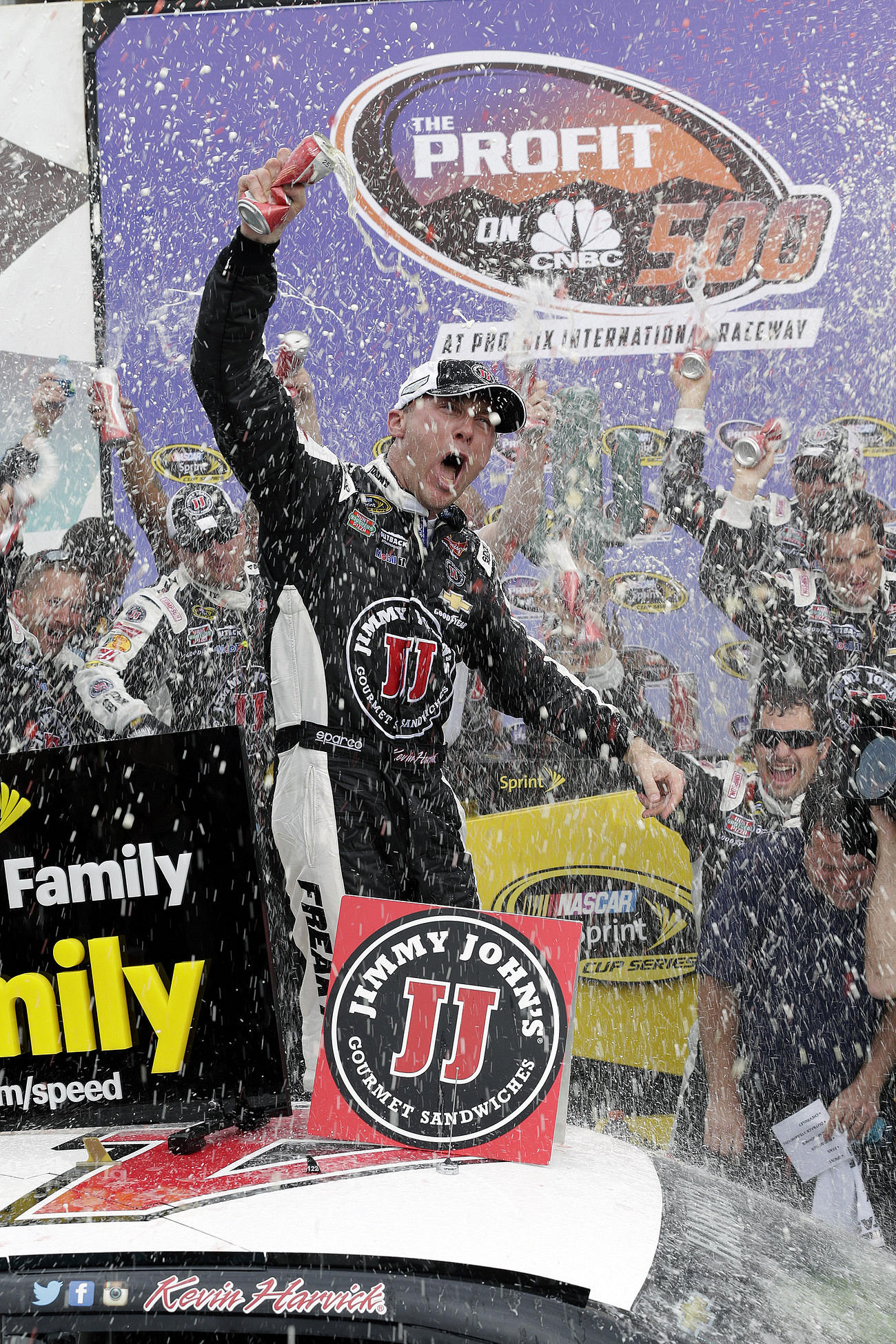 Read more about the article Harvick’s mastery of Phoenix International Raceway