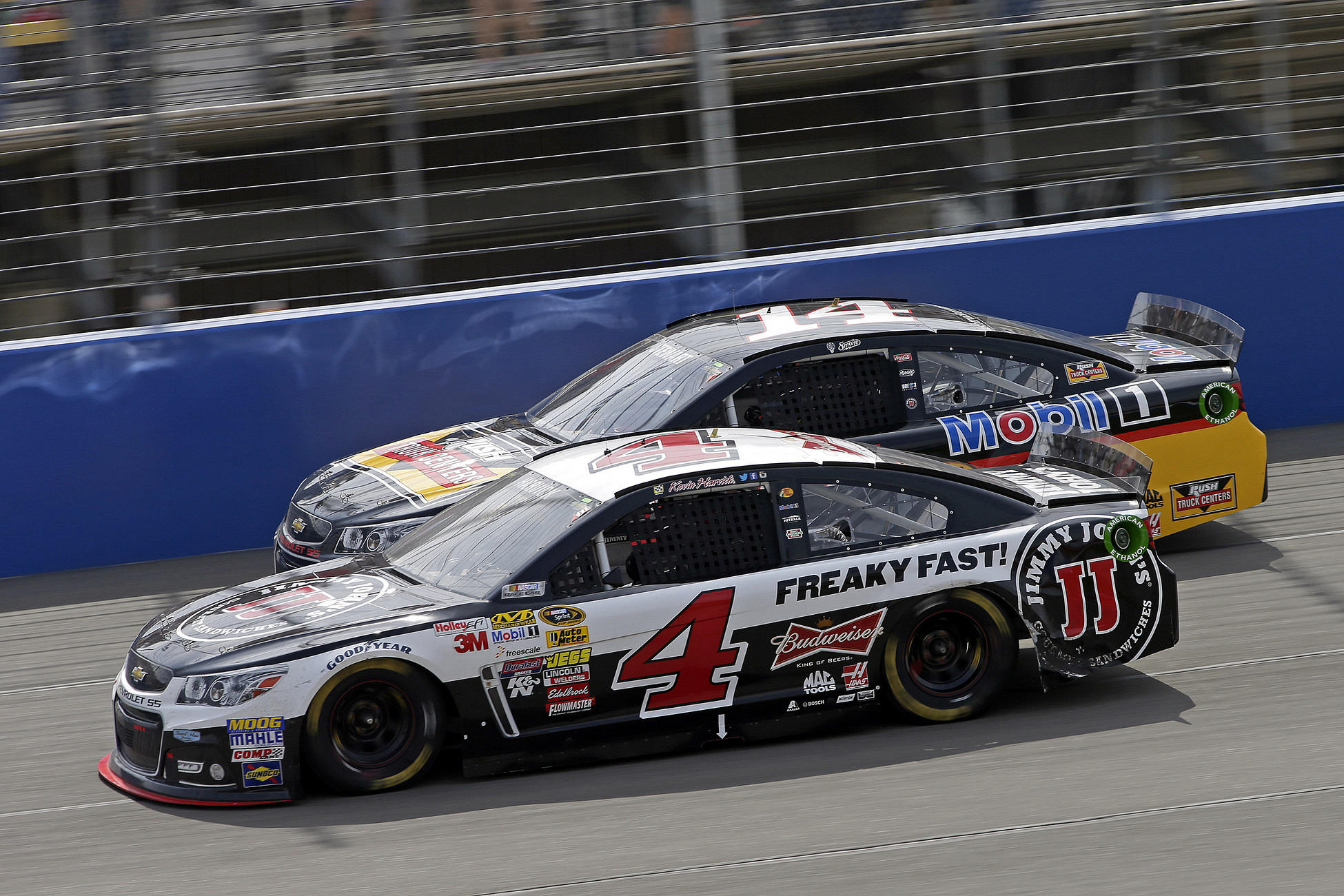 Read more about the article Auto Club Preview: Harvick Tries for the Trifecta
