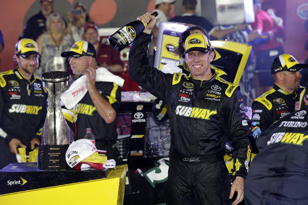 Read more about the article Fuel strategy gives Carl Edwards first win at Charlotte
