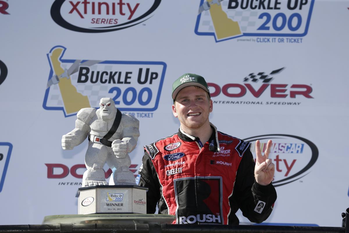Read more about the article Buescher wins Xfinity race on fuel-strategy at Dover