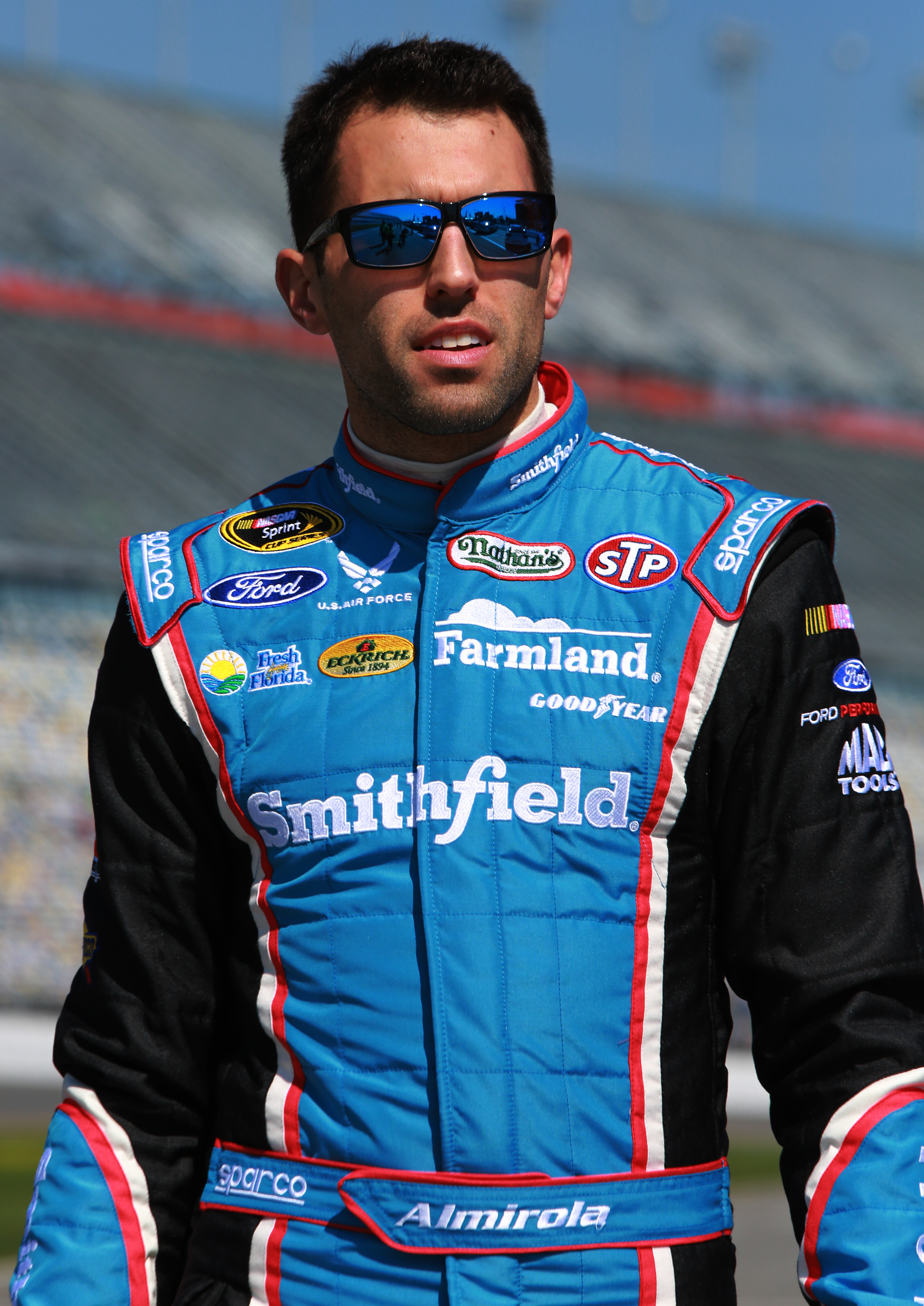 Read more about the article Almirola Enjoys Racing For “The King” of NASCAR