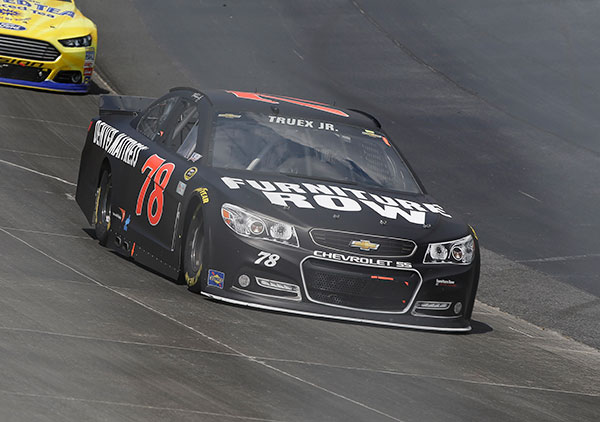 Read more about the article Snake-Bitten: Martin Truex Jr. Can Not Find Victory Lane