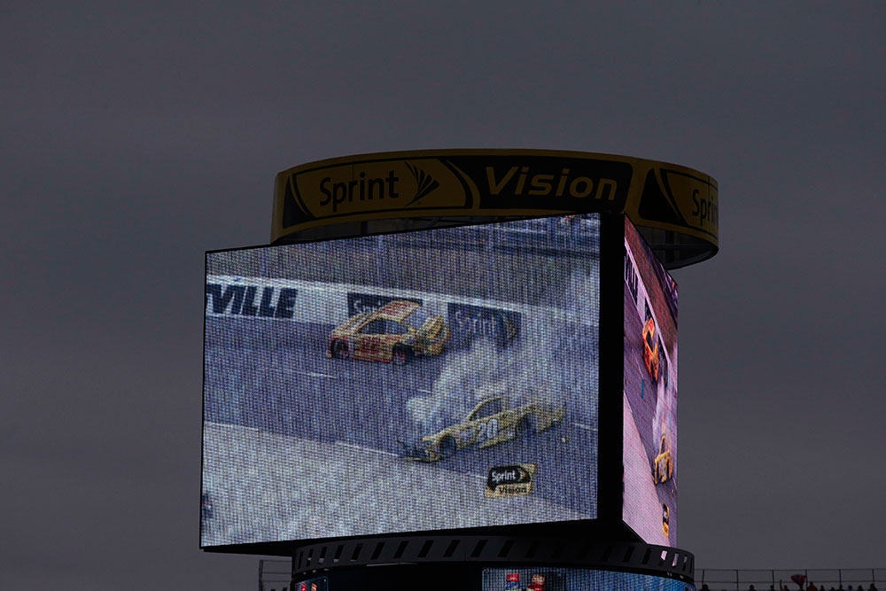 Read more about the article Turn on the Lights: Martinsville Becomes Dangerous After Sun Sets