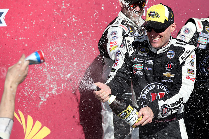 Read more about the article What We Know From Phoenix: Harvick is Unstoppable