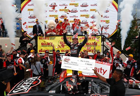 Read more about the article Erik Jones dashes to second XFINITY Series win