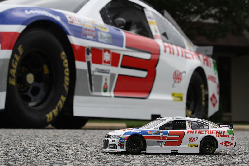 Read more about the article Darlington throwbacks are coming to NASCAR Authentics