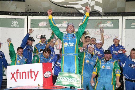 Read more about the article Almirola edges Allgaier for XFINITY Series win at Daytona