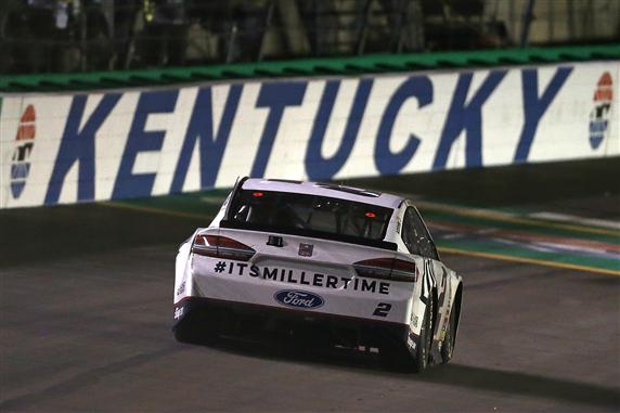 Read more about the article Keselowski saves fuel, wins wild race at repaved Kentucky
