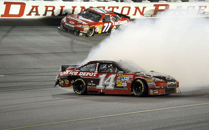 Read more about the article Darlington Preview: Stewart’s Last Chance to Tame the Track