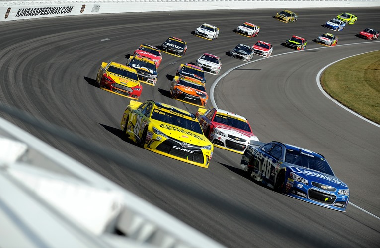 Read more about the article Kansas Preview: Charlotte Setbacks Will Make Chase Racers Aggressive