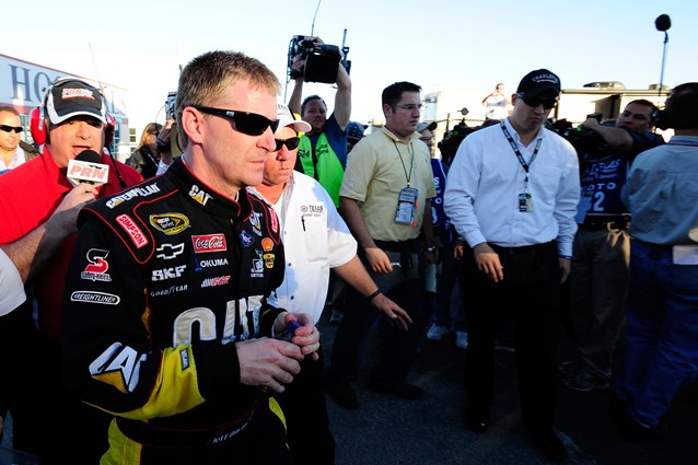 Read more about the article Milestone Moment: Jeff Burton, Jeff Gordon Went to Blows in 2010