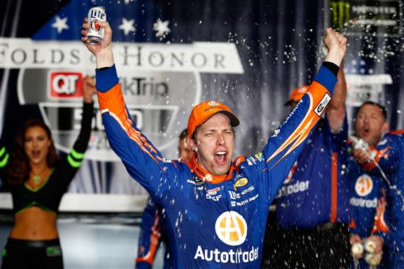 Read more about the article Brad Keselowski pounces on unexpected opportunity at Atlanta