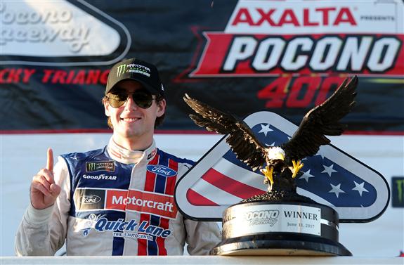 Read more about the article Ryan Blaney captures first NASCAR Cup victory in dramatic Pocono 400