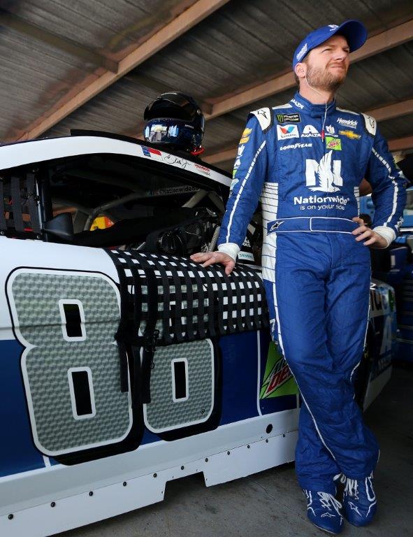 Read more about the article Dale Earnhardt Jr. Has an Opportunity to Finish Strong