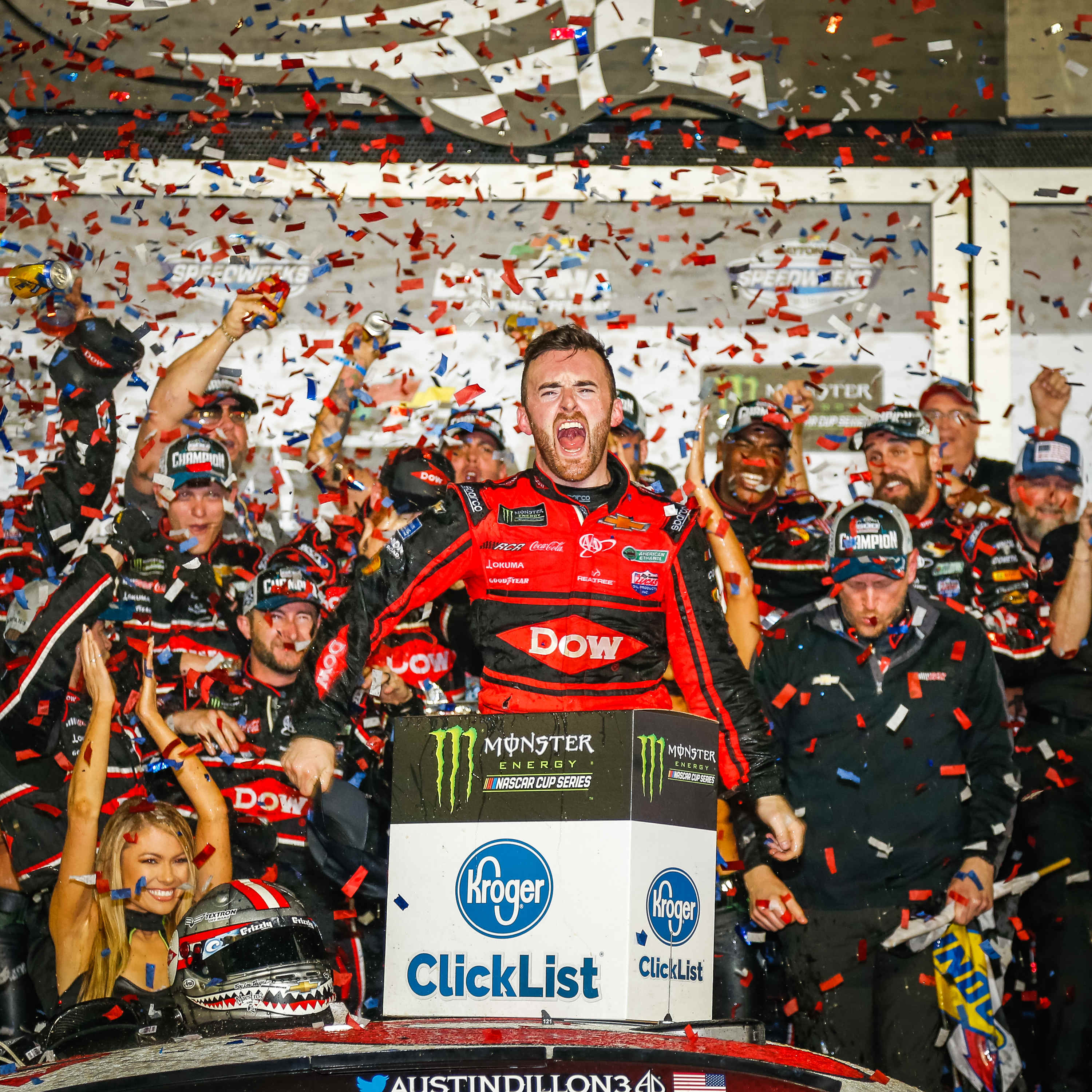 Read more about the article Last-lap pass gives Austin Dillon dramatic Daytona 500 victory